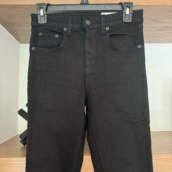 Rag & Bone 10 Inch Capris in Black - Picture 3 of 7